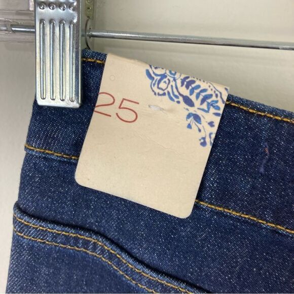 ANTHROPOLOGIE denim | Pilcro The Split Straight Jeans | size 25 | Dark Wash |NWT - Picture 11 of 11